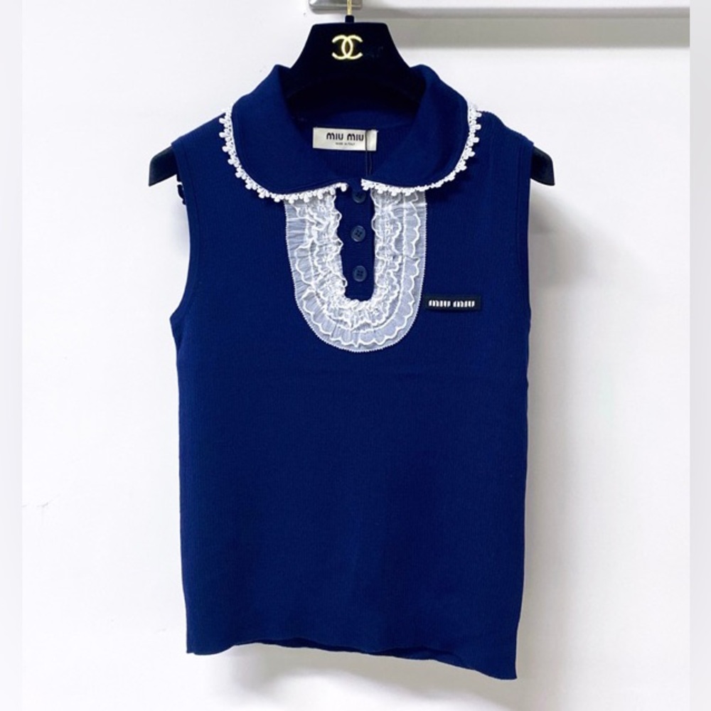 💙 MIU MIU Navy Lace Trim Knit Vest - Picture 1 of 5